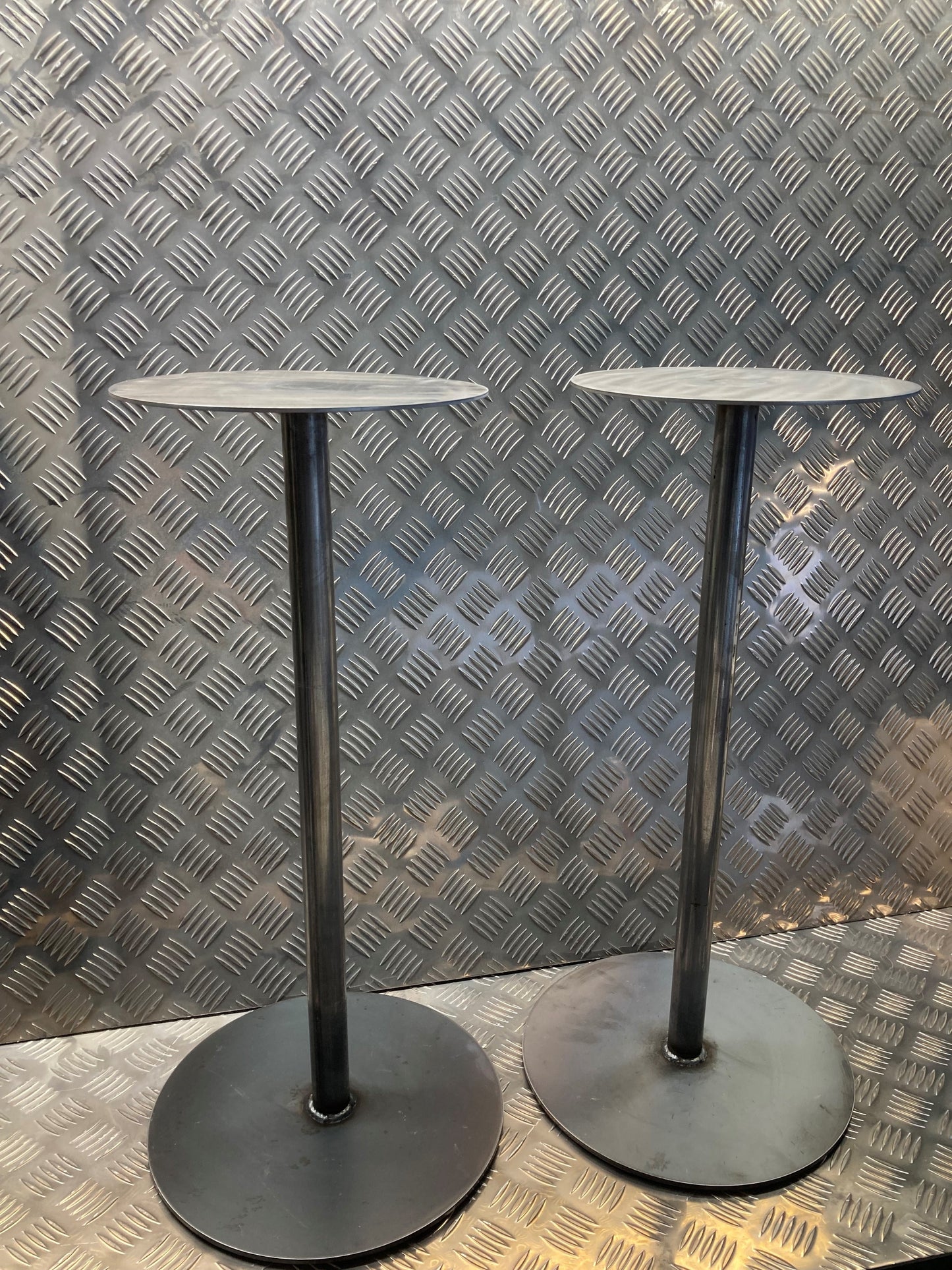 Urban Loft Look Industrial Style Round Table