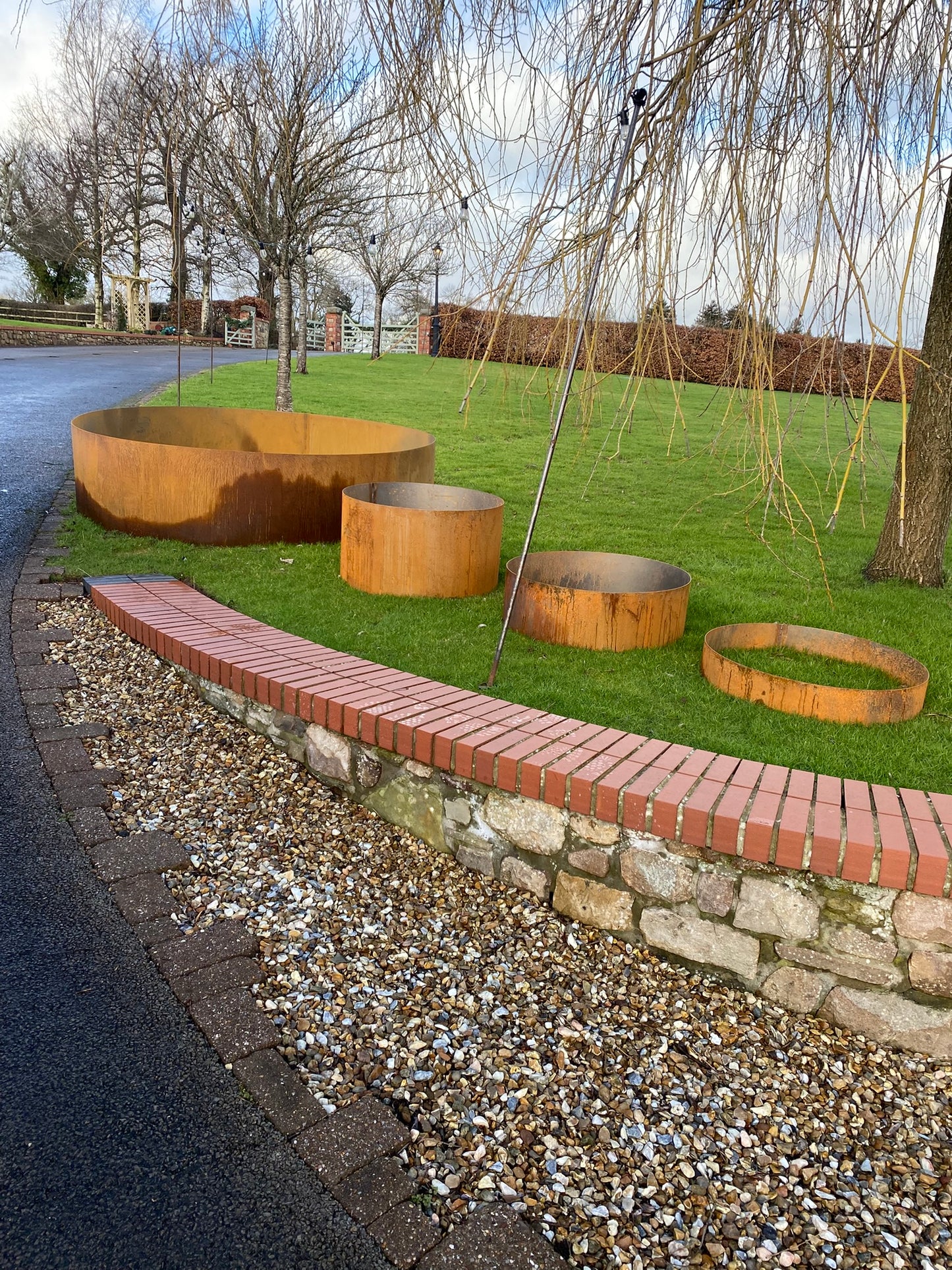 Corten Steel Raised Round Open Bottom Planter Beds