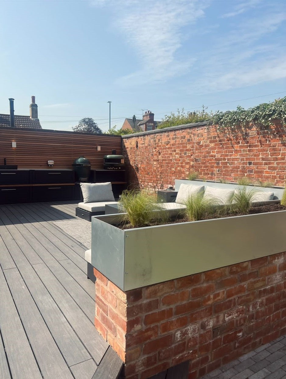 Galvanised/Zinc Trough Garden Planter/Flower Container