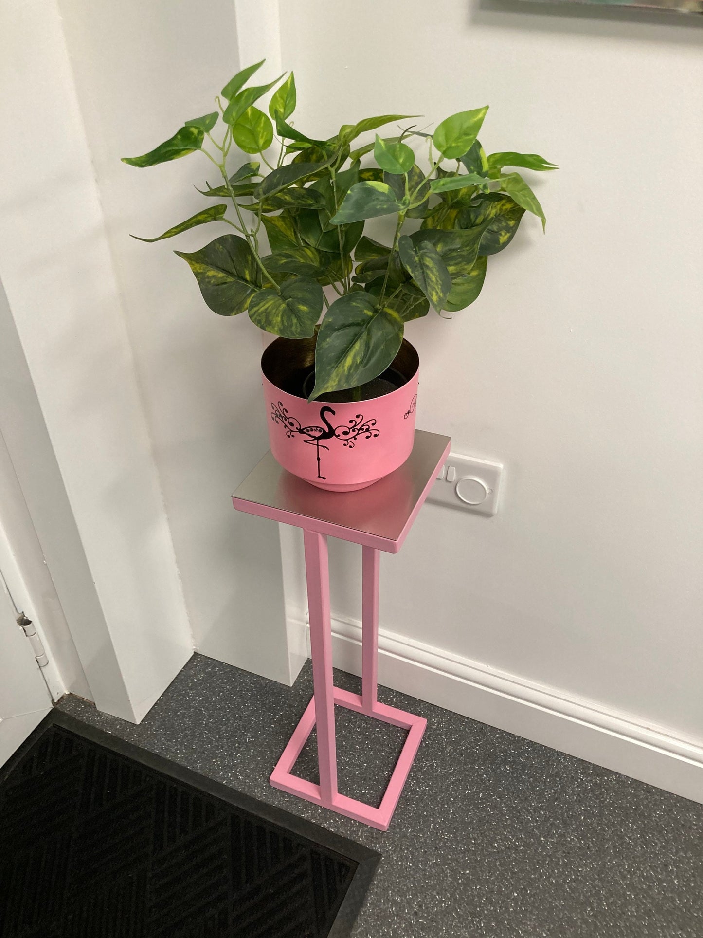 Small Light/Plant/Speaker Table - Pink Frame - 19.5cm x 19.5cm