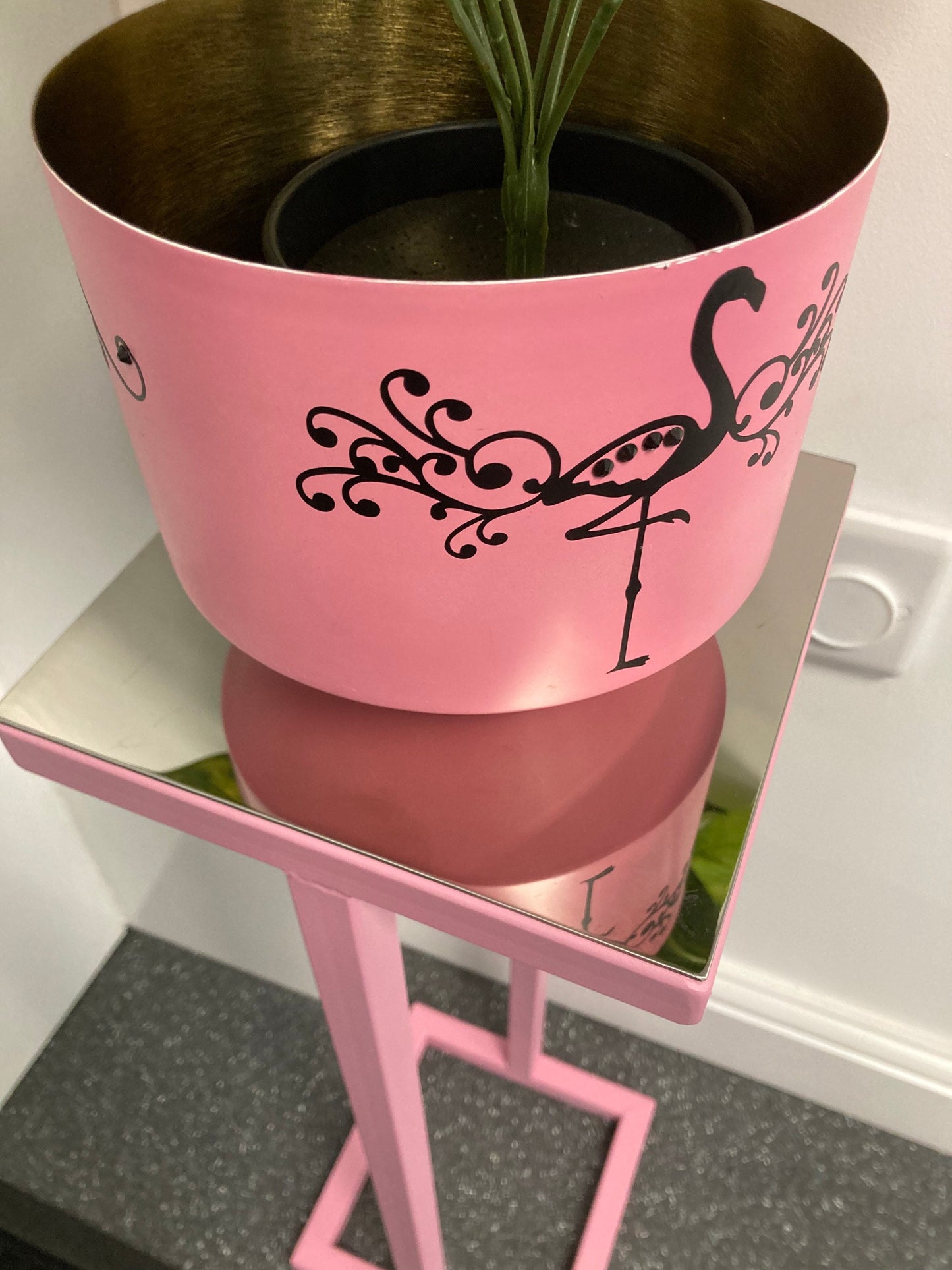 Small Light/Plant/Speaker Table - Pink Frame - 19.5cm x 19.5cm