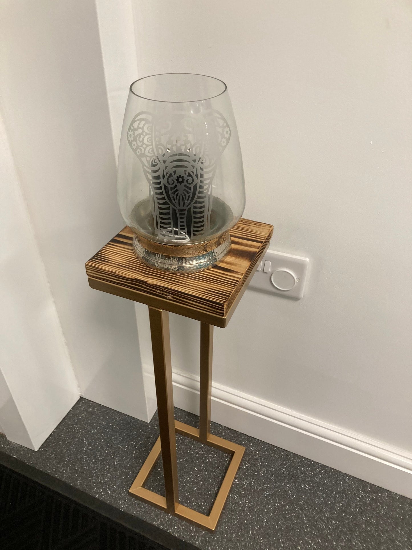 Small Light/Plant/Speaker Table - Gold Frame - 19.5cm x 19.5cm