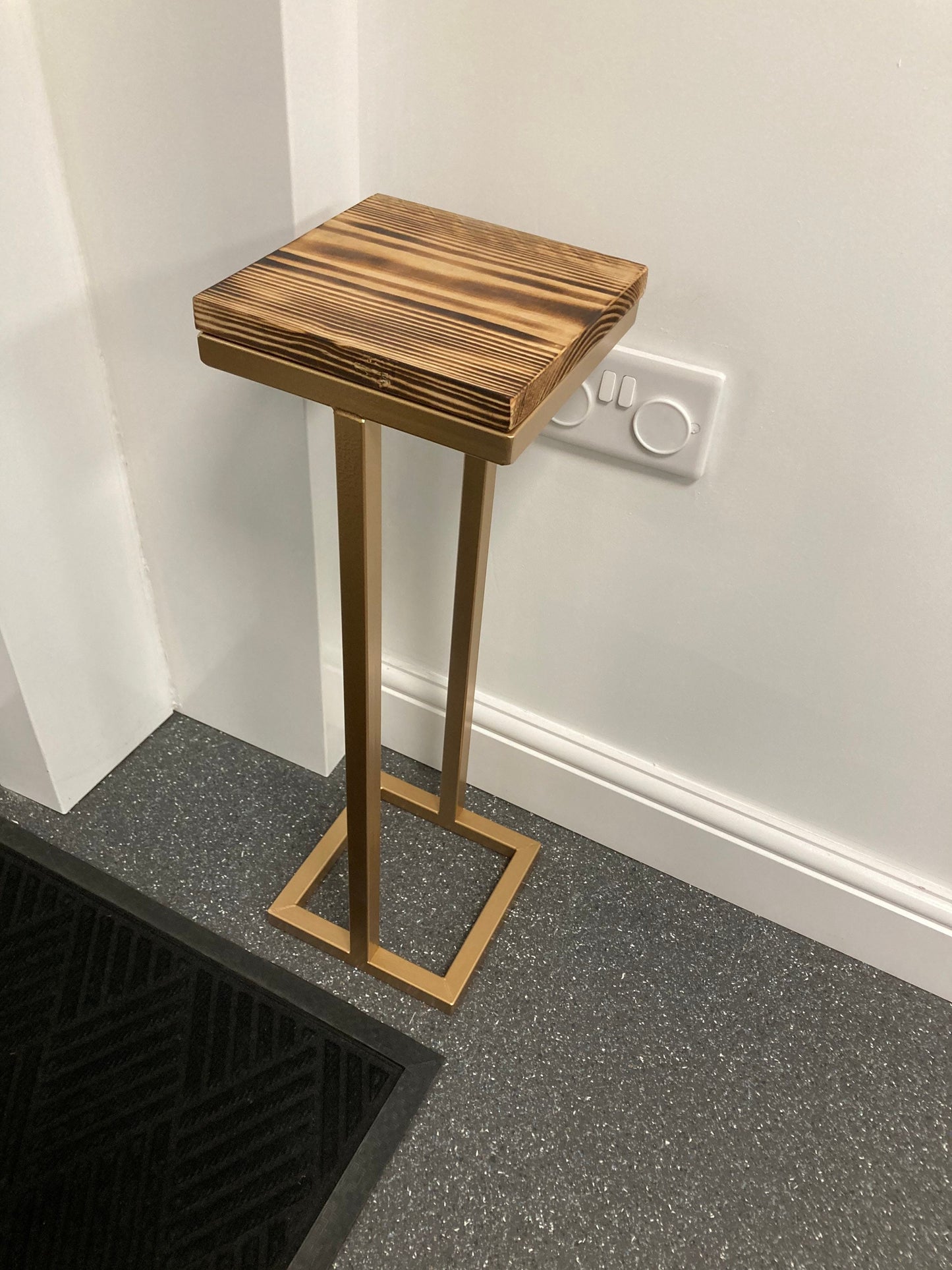 Small Light/Plant/Speaker Table - Gold Frame - 19.5cm x 19.5cm