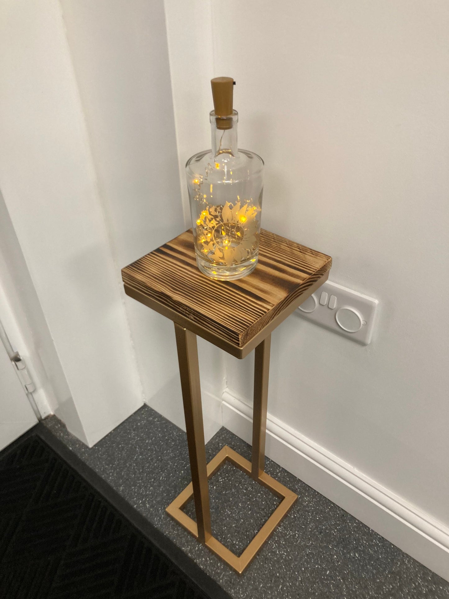 Small Light/Plant/Speaker Table - Gold Frame - 19.5cm x 19.5cm