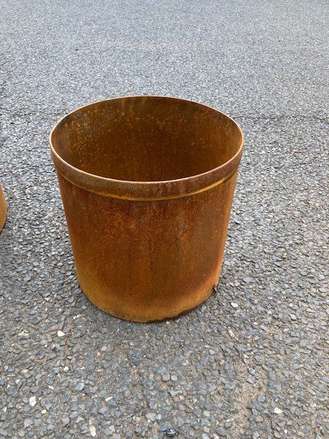 Weathered Steel Garden Round Planters