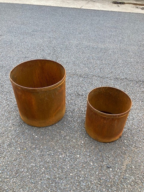 Weathered Steel Garden Round Planters